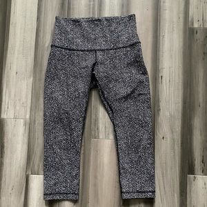 Lululemon Wunder Under Capris 21” inseam